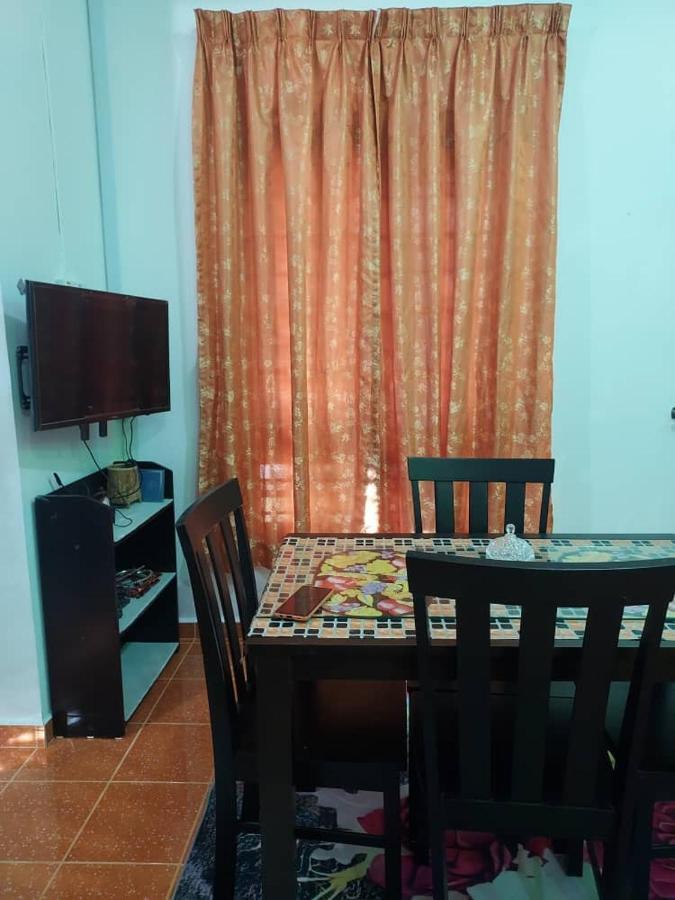 Room 345 哥打巴鲁 外观 照片