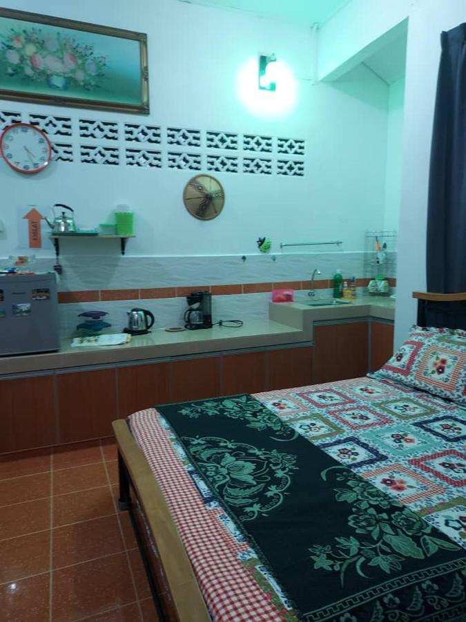 Room 345 哥打巴鲁 外观 照片